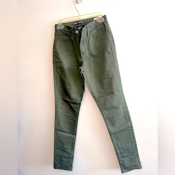 Green Denim Jeans by Levi’s | High rise skinny fit - Picture 4 of 7